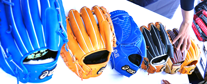 株式会社アシックス ベースボールのブース模様