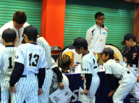 株式会社アシックス ベースボールのブース模様